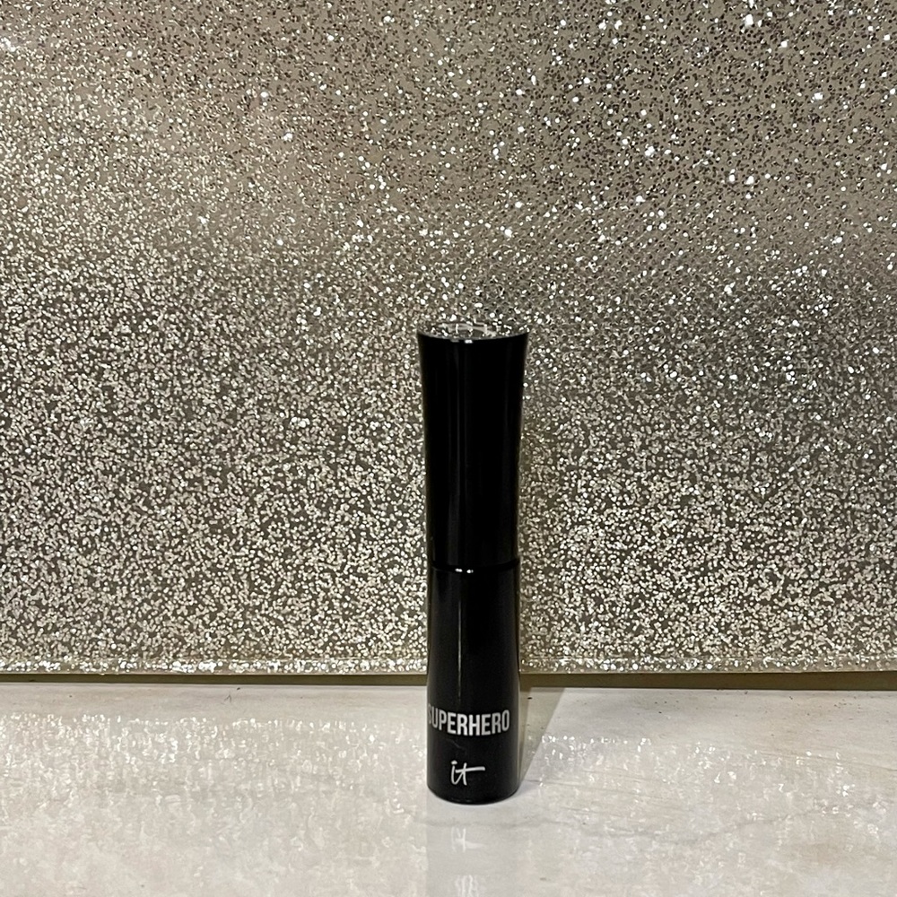 5 for $25 item 🌺 Mini It Cosmetics Superhero Mascara